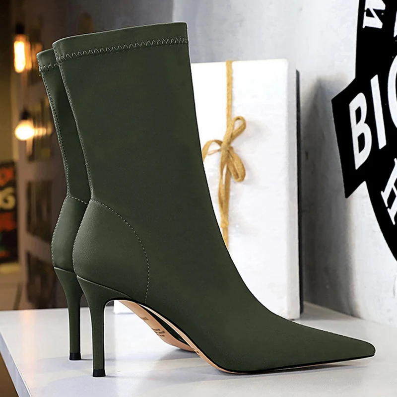 2023 Дамски Копринени обувки На Висок Ток 7,5 см, Къса Ботильоны За Стриптийз, Зимни Дизайнерски Обувки На нисък Ток в Зелен Цвят, по-Големи Размери, Обувки Bigtree