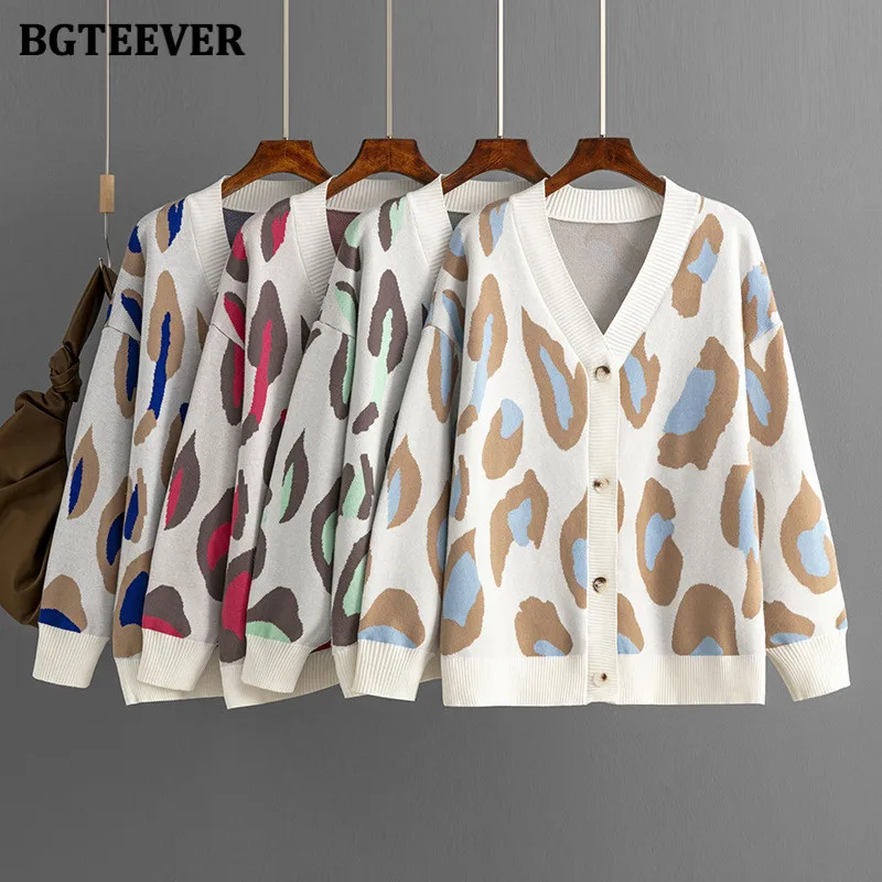 BGTEEVER, Стилни свободни леопардовые дамски пуловери с отворени шевове, Елегантни дамски възли жилетки с V-образно деколте и дълъг ръкав