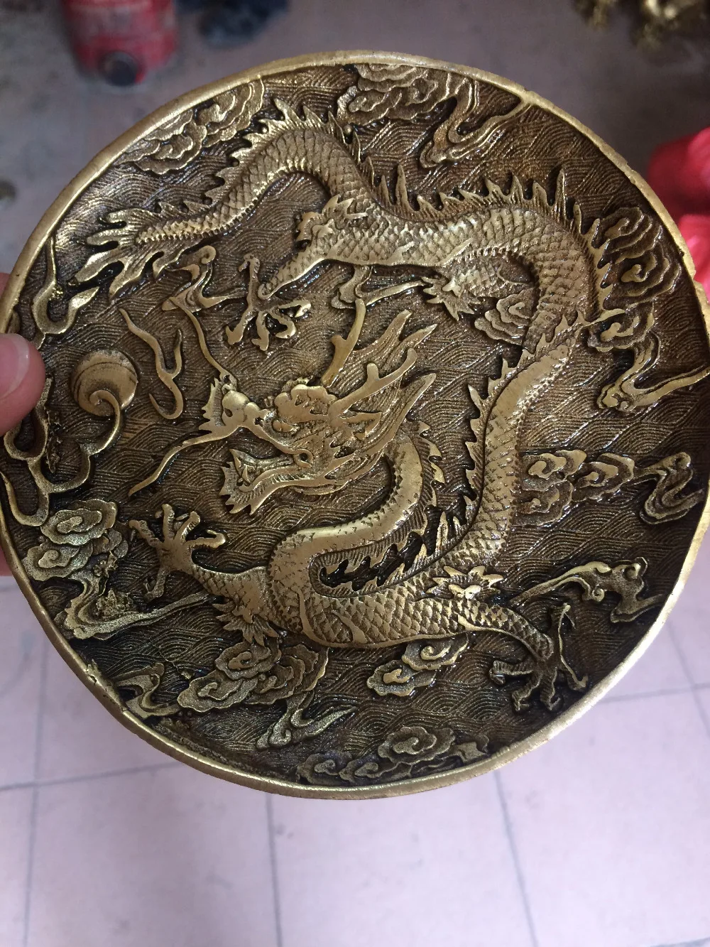 Китай древни бронзови месингови изделия декорации за дома, работния плот и офис статуя на дракон на фън шуй тотем ястие чинии, чинии