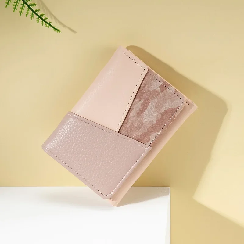 Корейската версия на чантата на Жена кратък Ins Нишевый дизайн Мултифункционален портфейл Чанта за карти Срастване външнотърговски документи