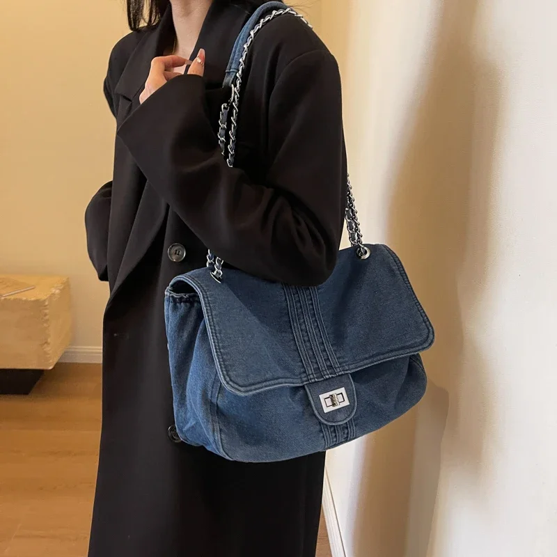 Луксозна дизайнерска чанта през рамо от плат деним с голям капацитет за жени 2023 г., висококачествена дамска чанта-месинджър, женската чанта-месинджър