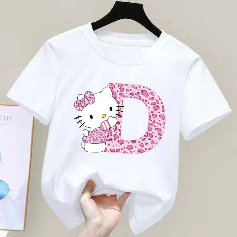Лятна тениска на Sanrio на Hello Kitty с буквите A-Z, детска нови дрехи с къси ръкави, скъпа дрехи с герои от анимационни филми, подарък Kawai за рожден ден