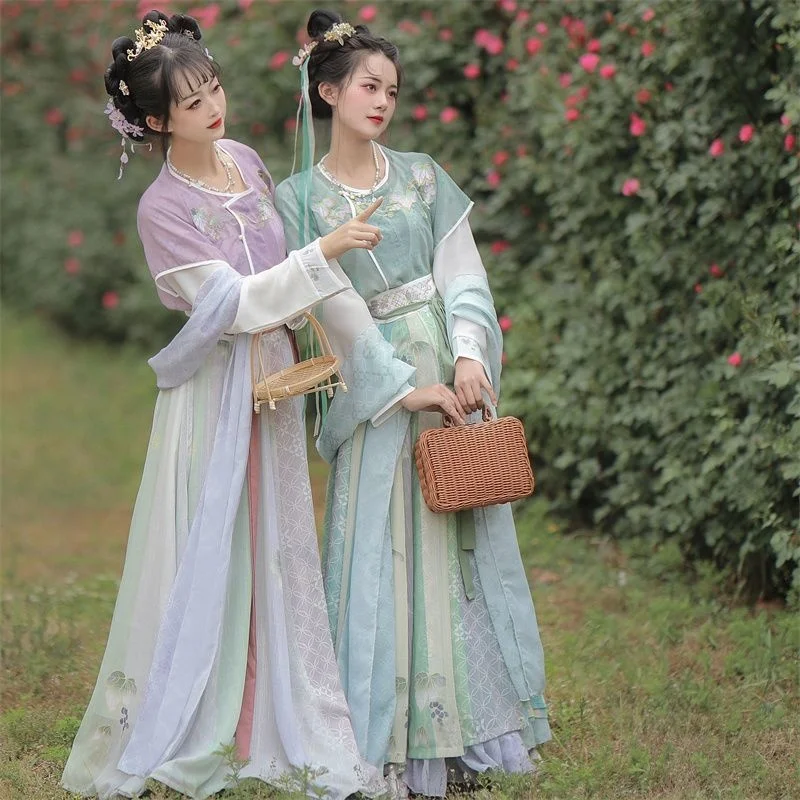 Нов пълен комплект дамски дрехи Hanfu в стил шинуазри подобрена дължина с директен врата за малките мъже през пролетта и лятото, Tang