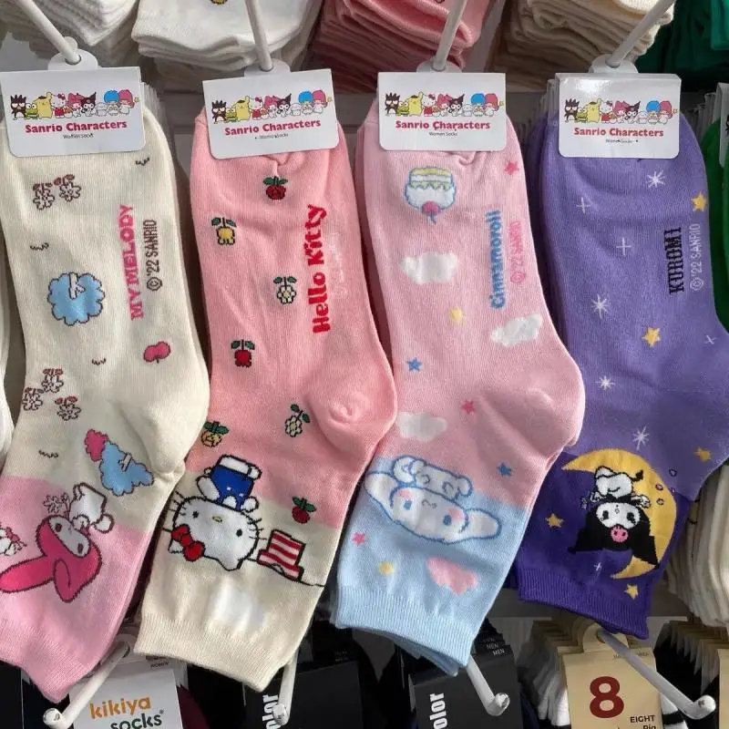 Нови чорапи Sanrio Kawaii Hellokitty Kuromi Cinnamoroll Корейски Мультяшные Студентски чорапи Сладки Домашни топли чорапи за момичета Аниме Подарък