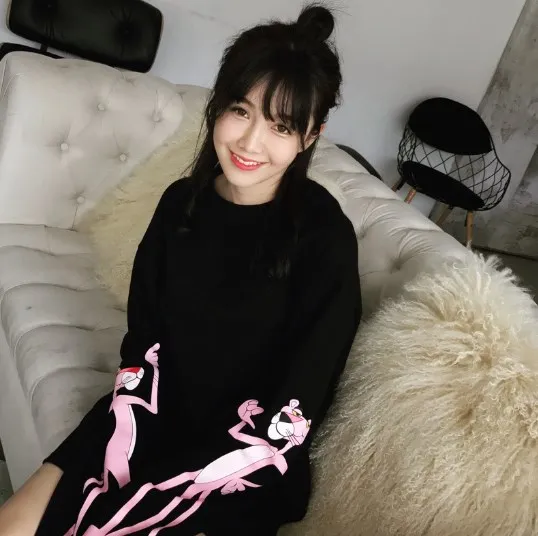 Розовата Пантера, Черна тениска С дълги ръкави, Пролетно облекло, Корейската версия на Студентска широки дрехи, Базова риза в стил Харадзюку, Подарък