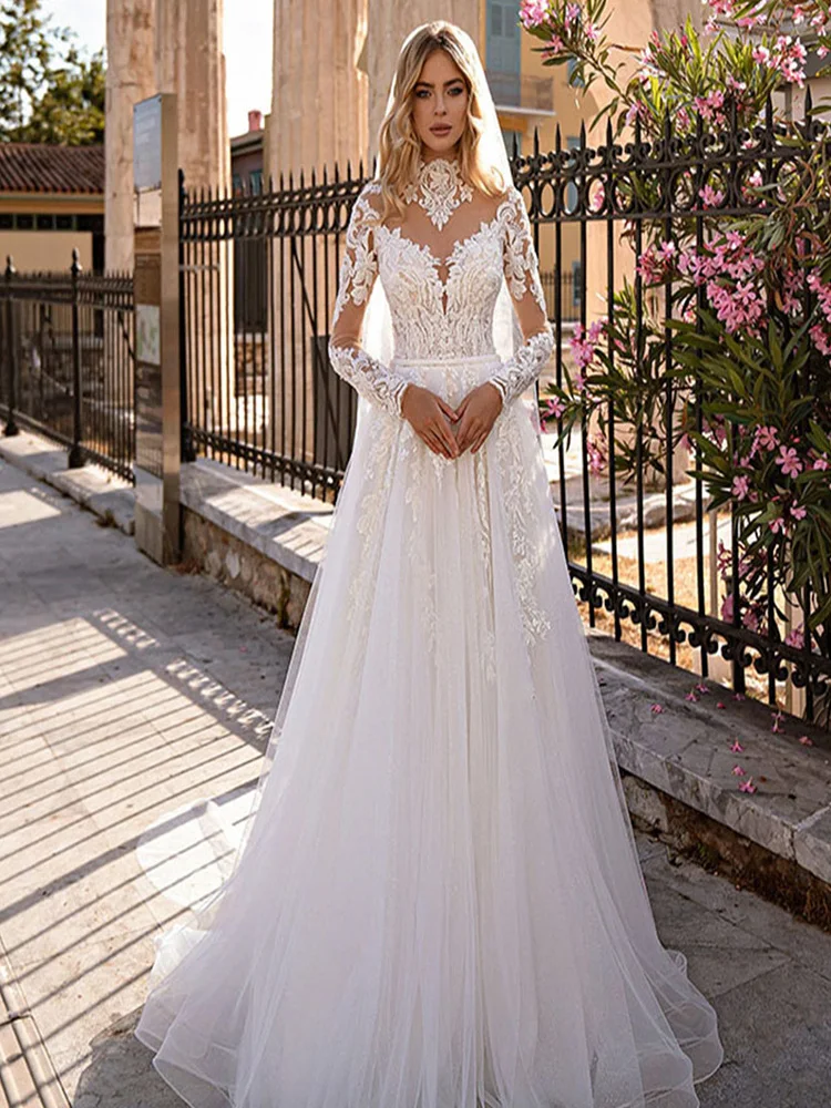 Сватбена рокля от тюл с дълъг ръкав, Garden, дантелени апликации принцеса, илюзия V-образен силует, облегалка копчета, Сватбената рокля на поръчка