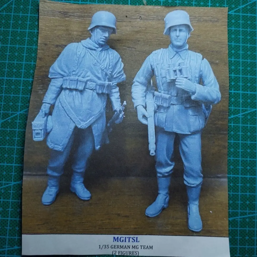 Фигурка от смола 1/35 GK, немски войници, в разглобено формата и неокрашенный комплект