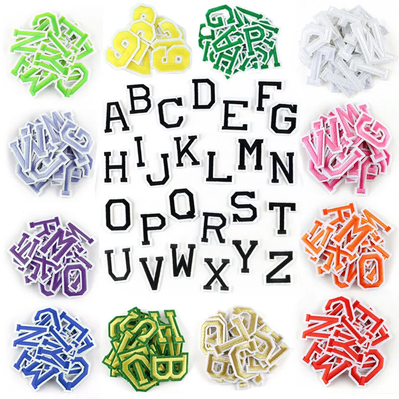 Цветни ивици с бродерия английската азбука Лот от 26 букви, причинени от желязо име, различни стилове 0-9-сървиз, апликации за дрехи със собствените си ръце на Едро
