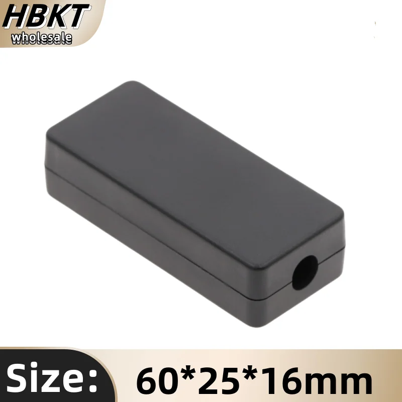 Черна малка пластмасова разпределителните кутия USB-модул, изход за инструментална кутия, с малък корпус в двата края на 60x25x16 мм